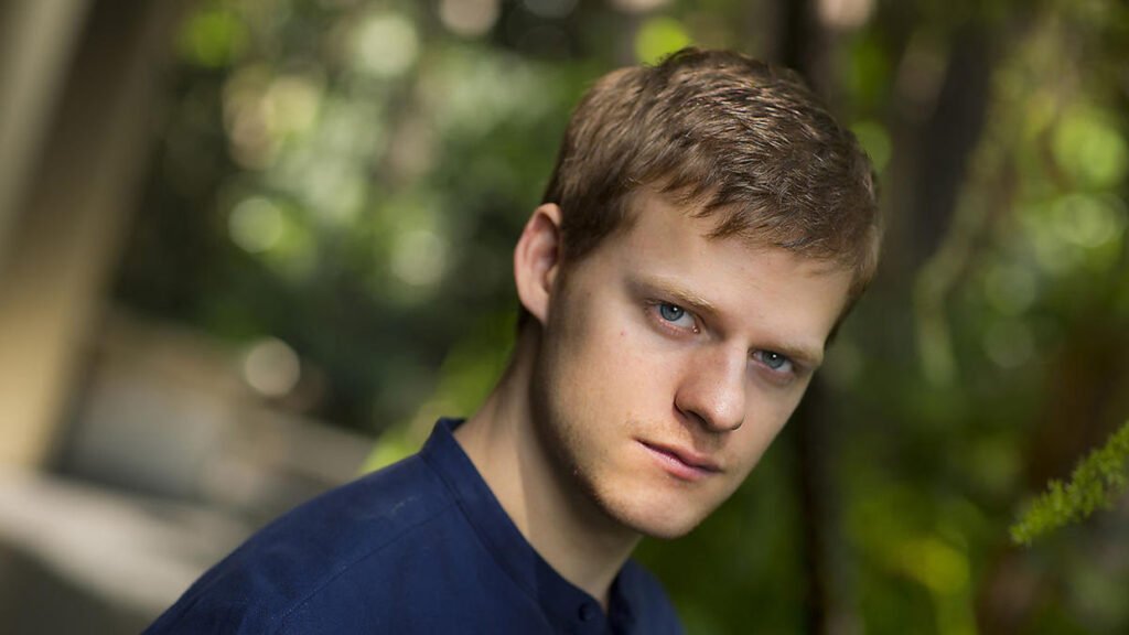 Lucas Hedges